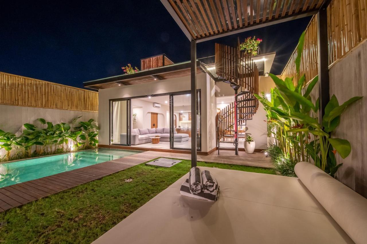New 4 Bedroom 5 Min Walk To Berawa Beach Enclosed Livng Canggu Exterior foto